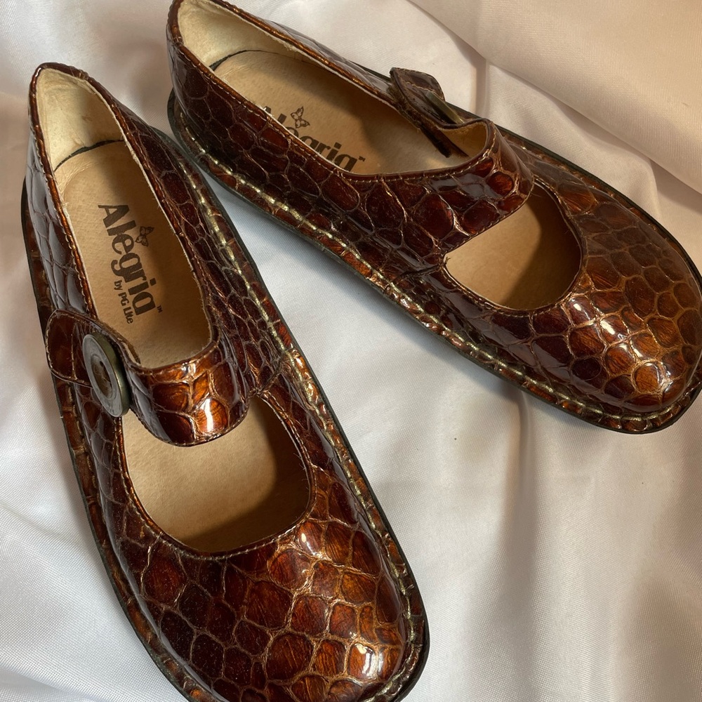 Alegria by PG Lite Mary Janes‎ Copper Brown PAL-802, Women’s Size 37